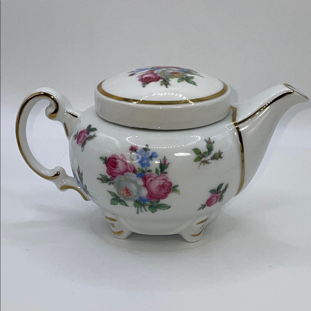Mini Tea Pot Gerold Porzellan Tettau Bavaria Made in West Germany 3" H x 5.5" W